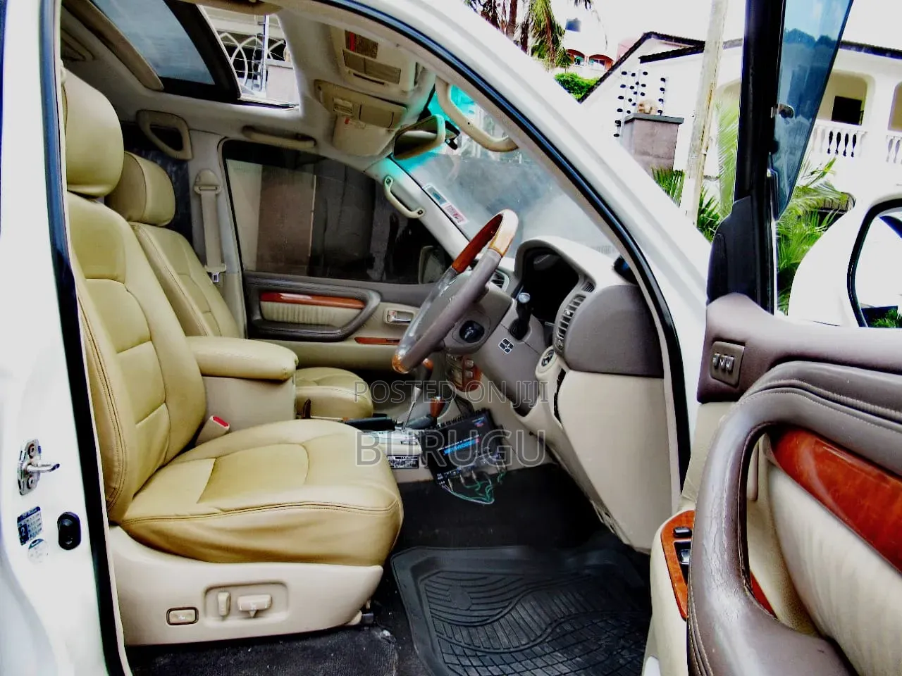 Toyota Land Cruiser 2005 White