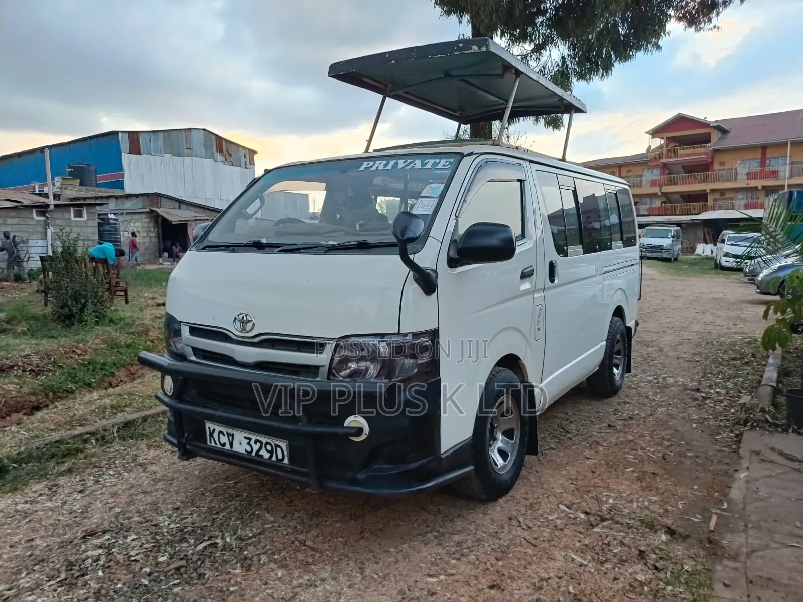 Toyota HiAce 2012 White