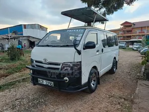 Toyota HiAce 2012 White