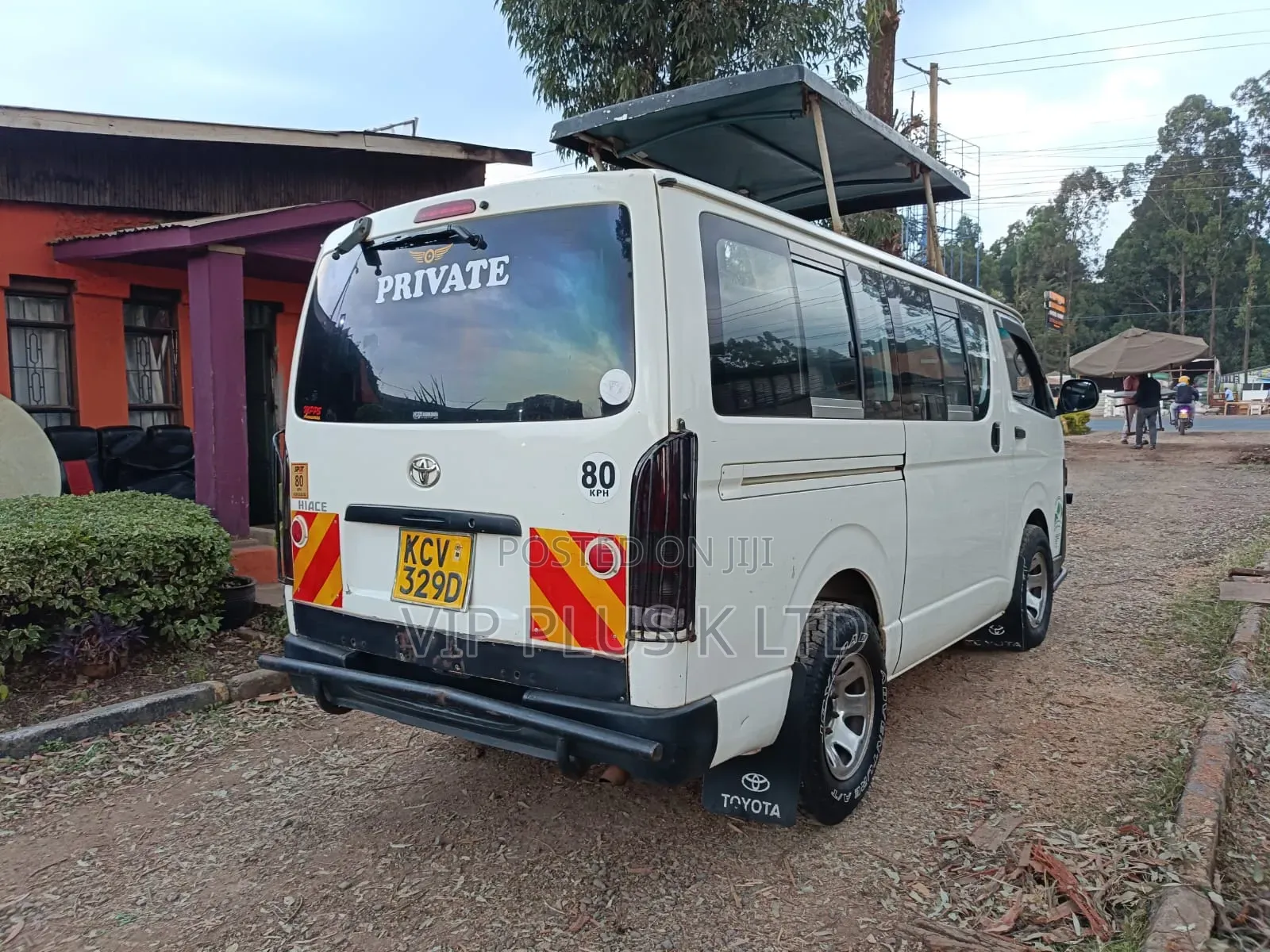 Toyota HiAce 2012 White