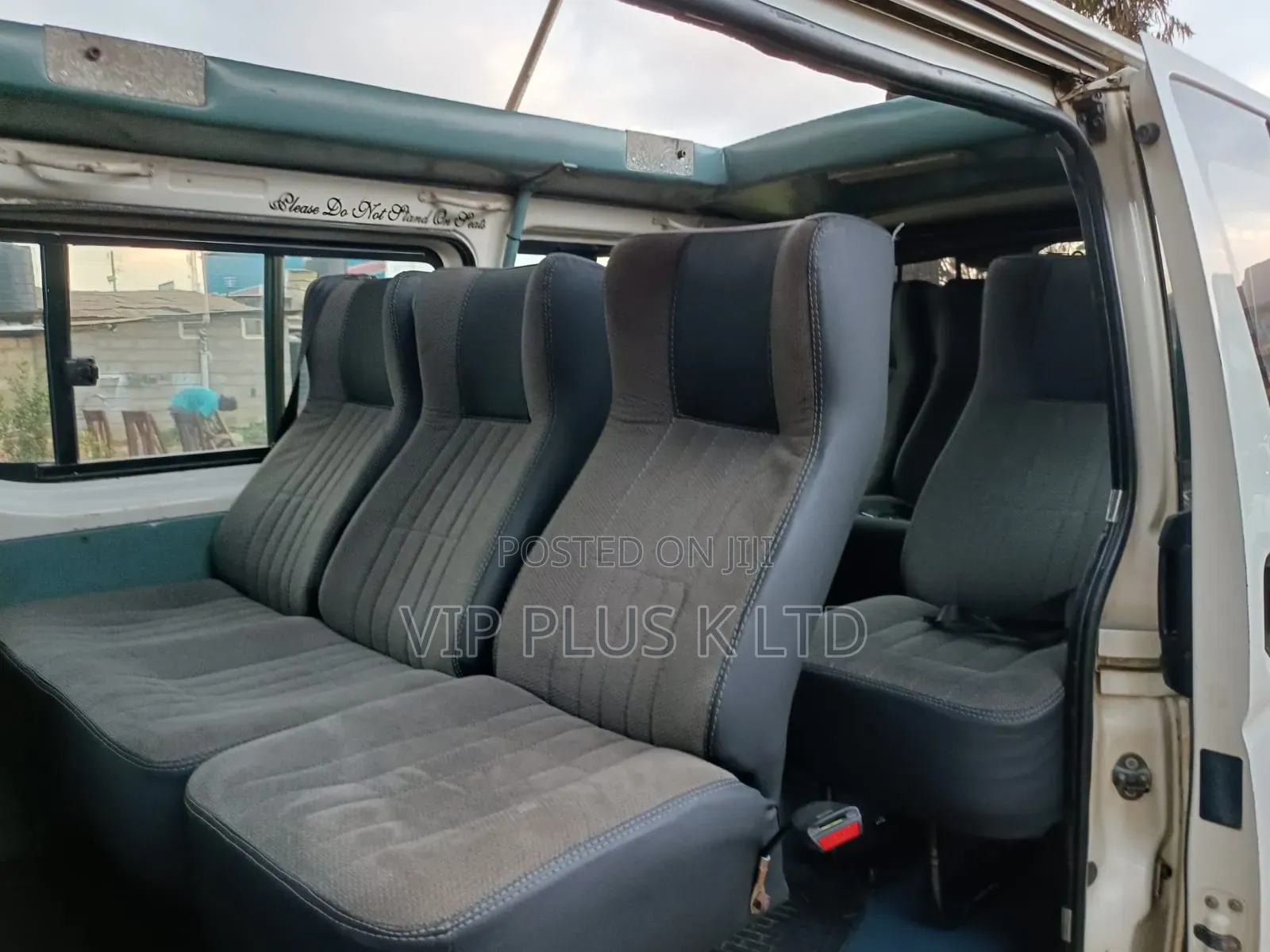 Toyota HiAce 2012 White