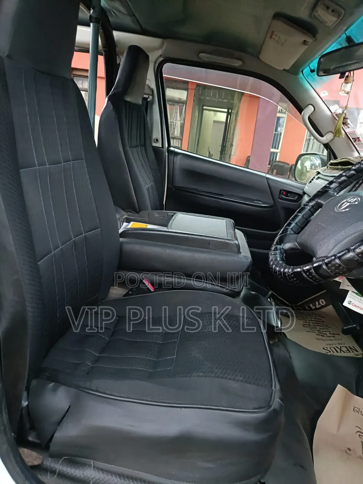 Toyota HiAce 2012 White