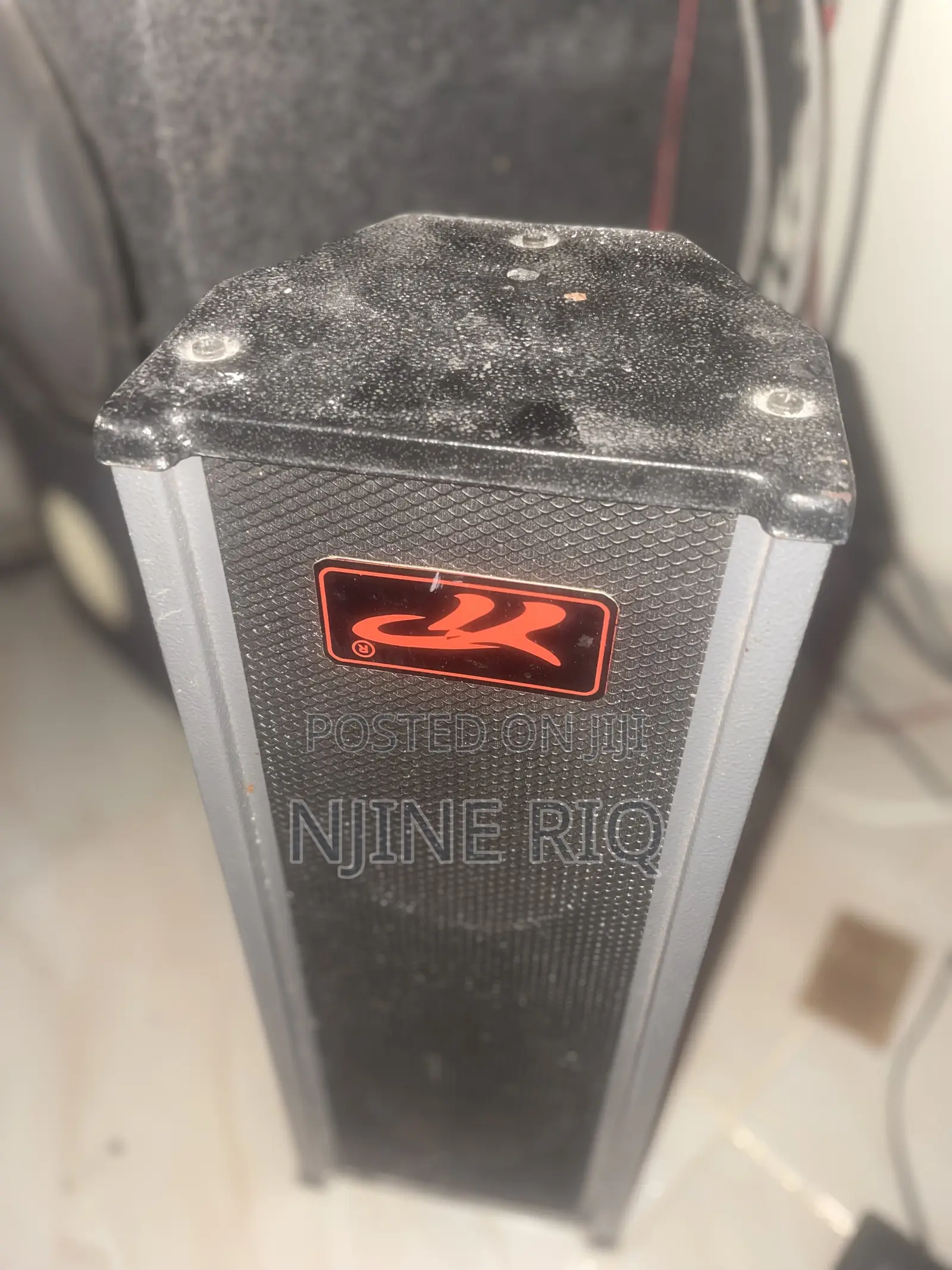 Yp Column Speaker