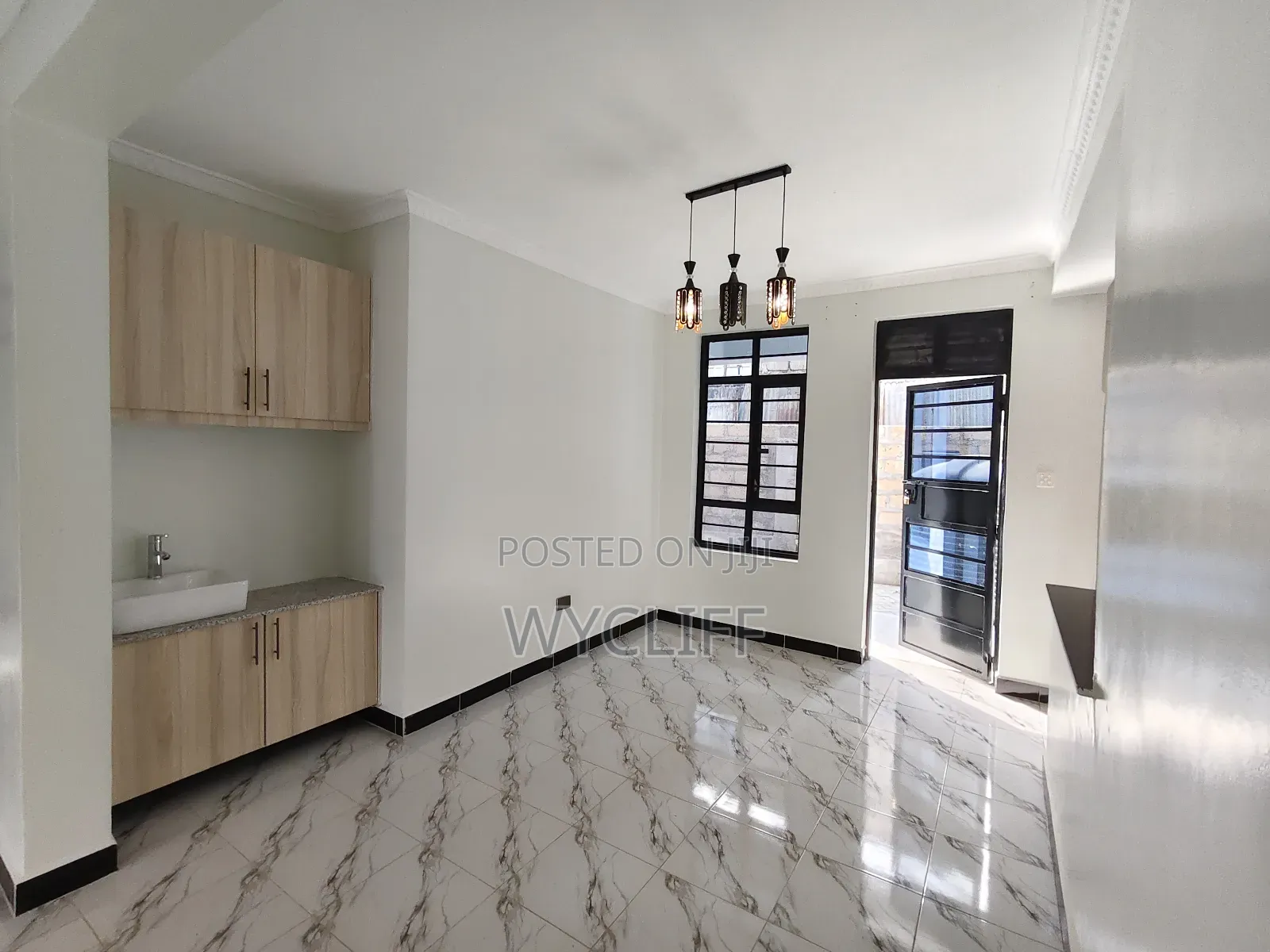 3bdrm Bungalow in Matasia for sale