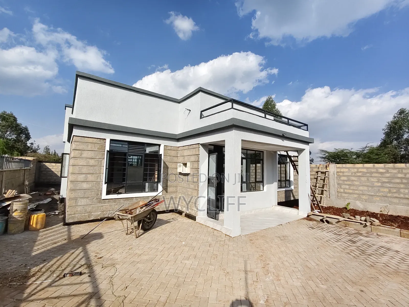 3bdrm Bungalow in Matasia for sale