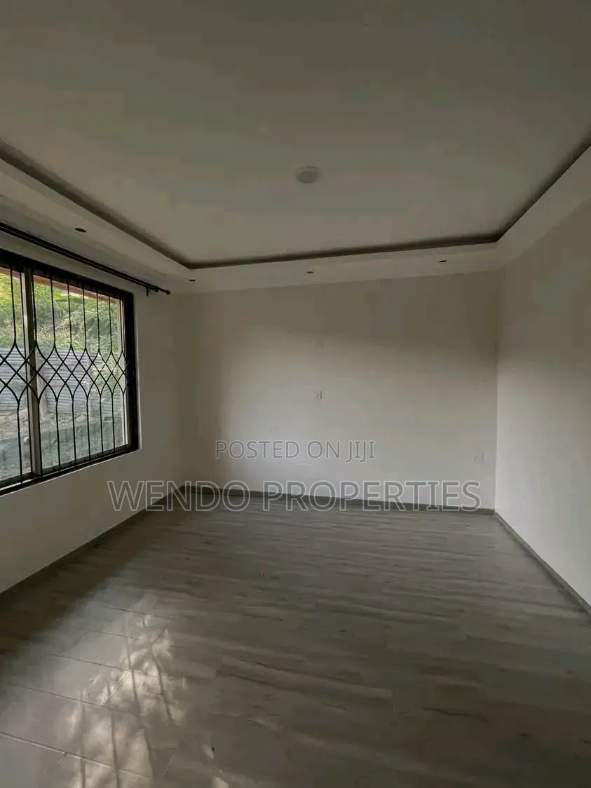 3bdrm Bungalow in Karen C for rent
