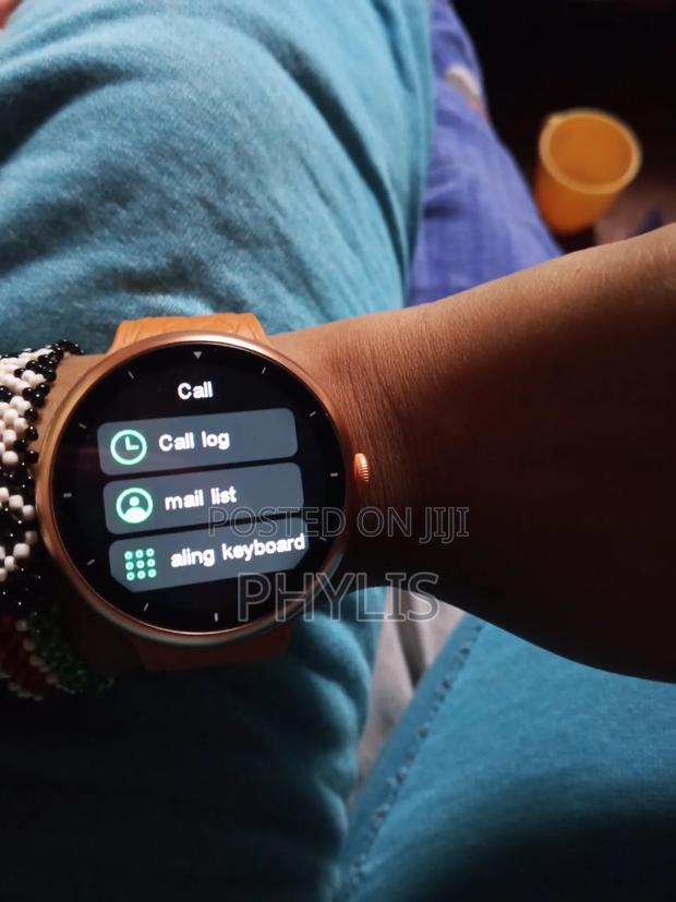 Affordable Smartwatch - main view