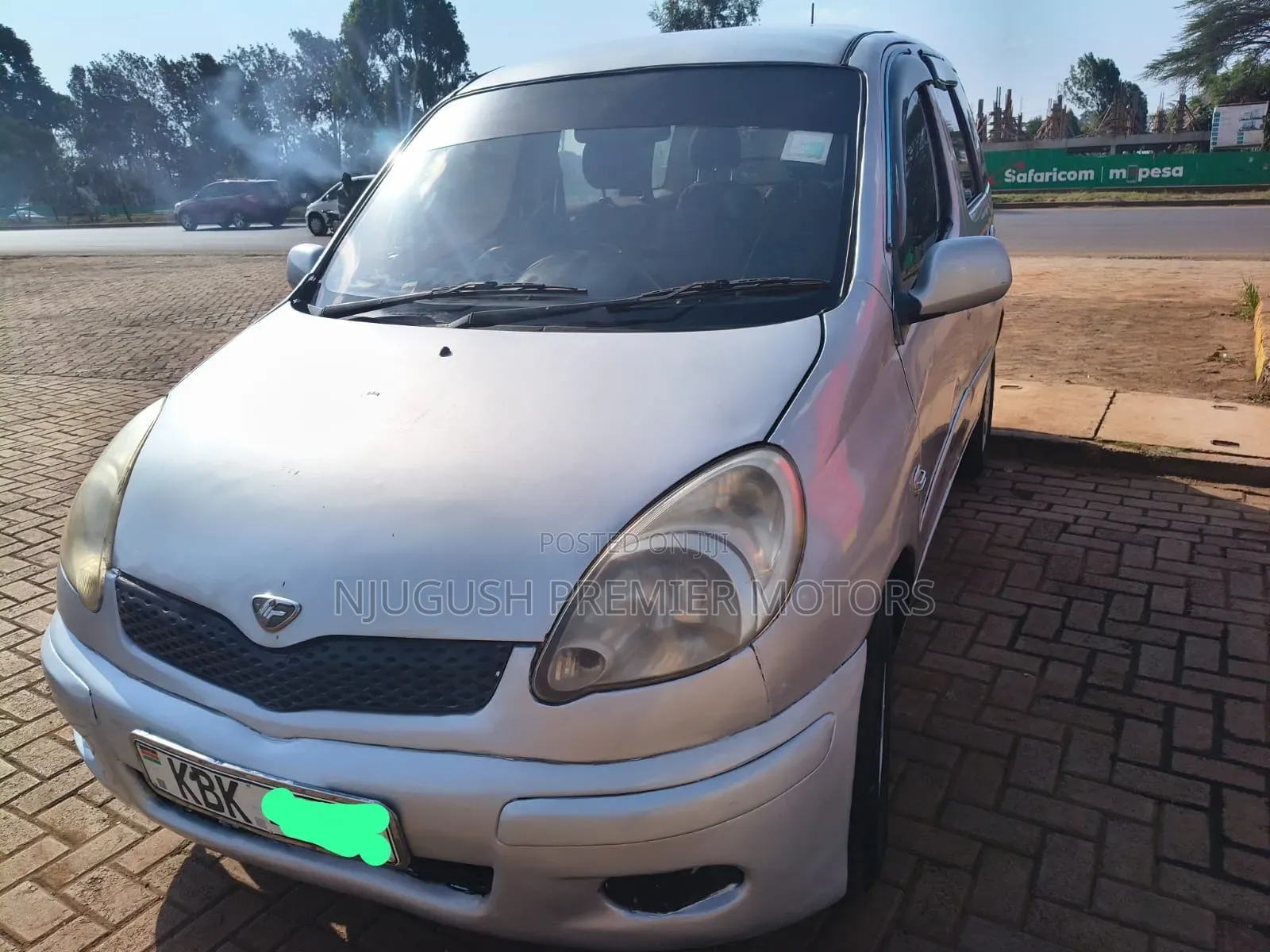Toyota Fun Cargo 2003 Silver