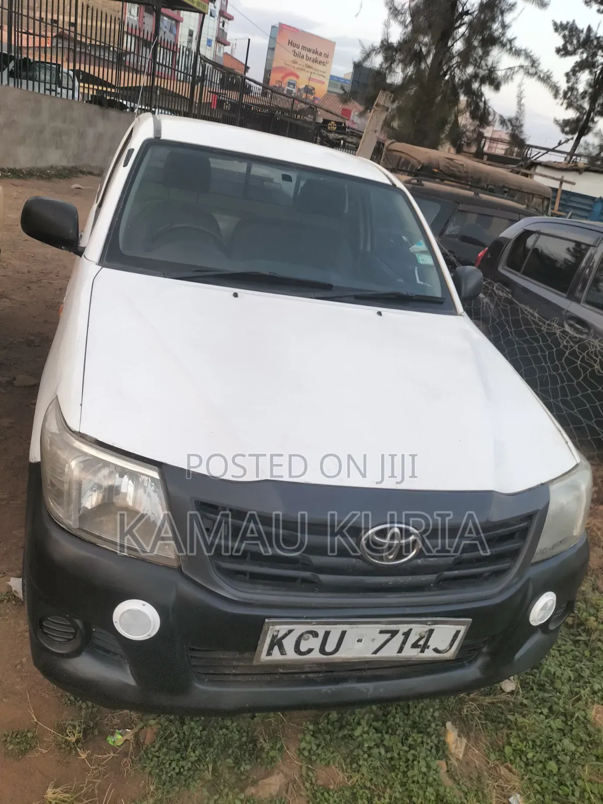 Toyota Hilux 2013 White