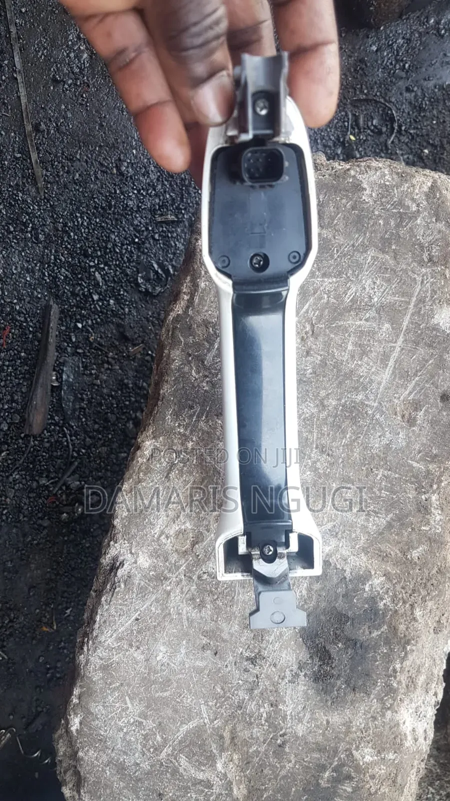 Prado 150 Door Handle With Sensor 6 Pin