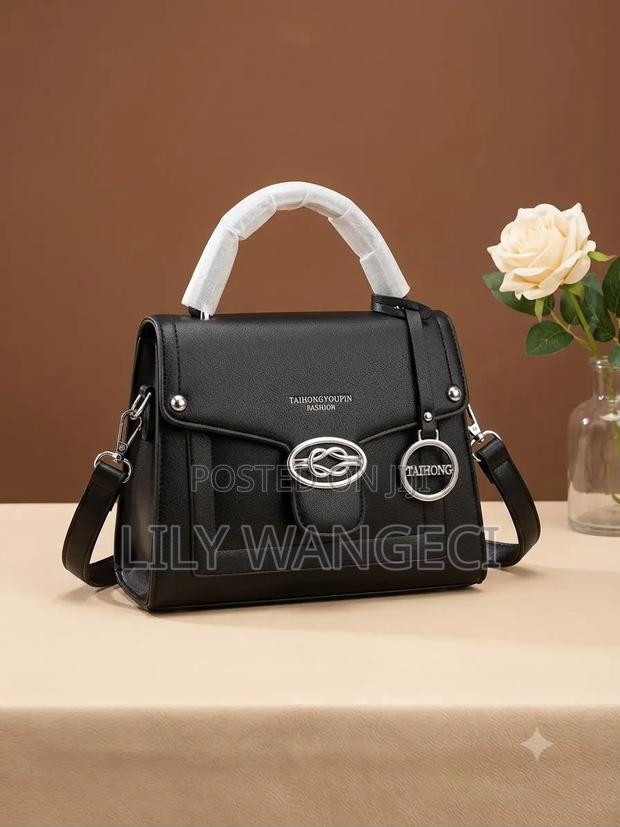 Ladies Handbag - thumbnail 5
