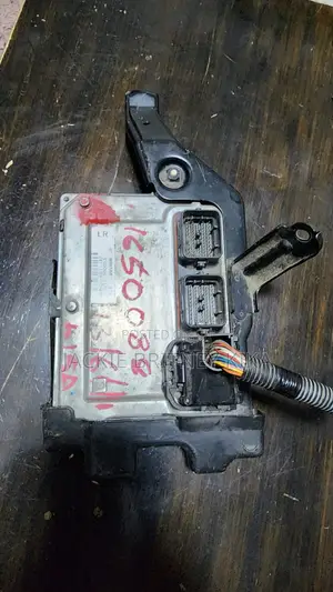 Genuine Honda Fit Rs Computer Box(ecu) for Sale.