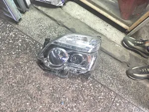 X-Trail Nt31 Headlight Xenon 2010-2011