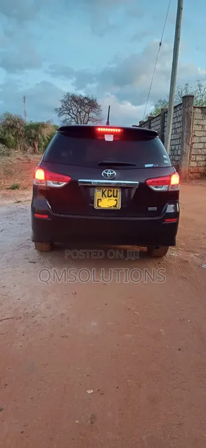 Toyota Wish 2012 Maroon