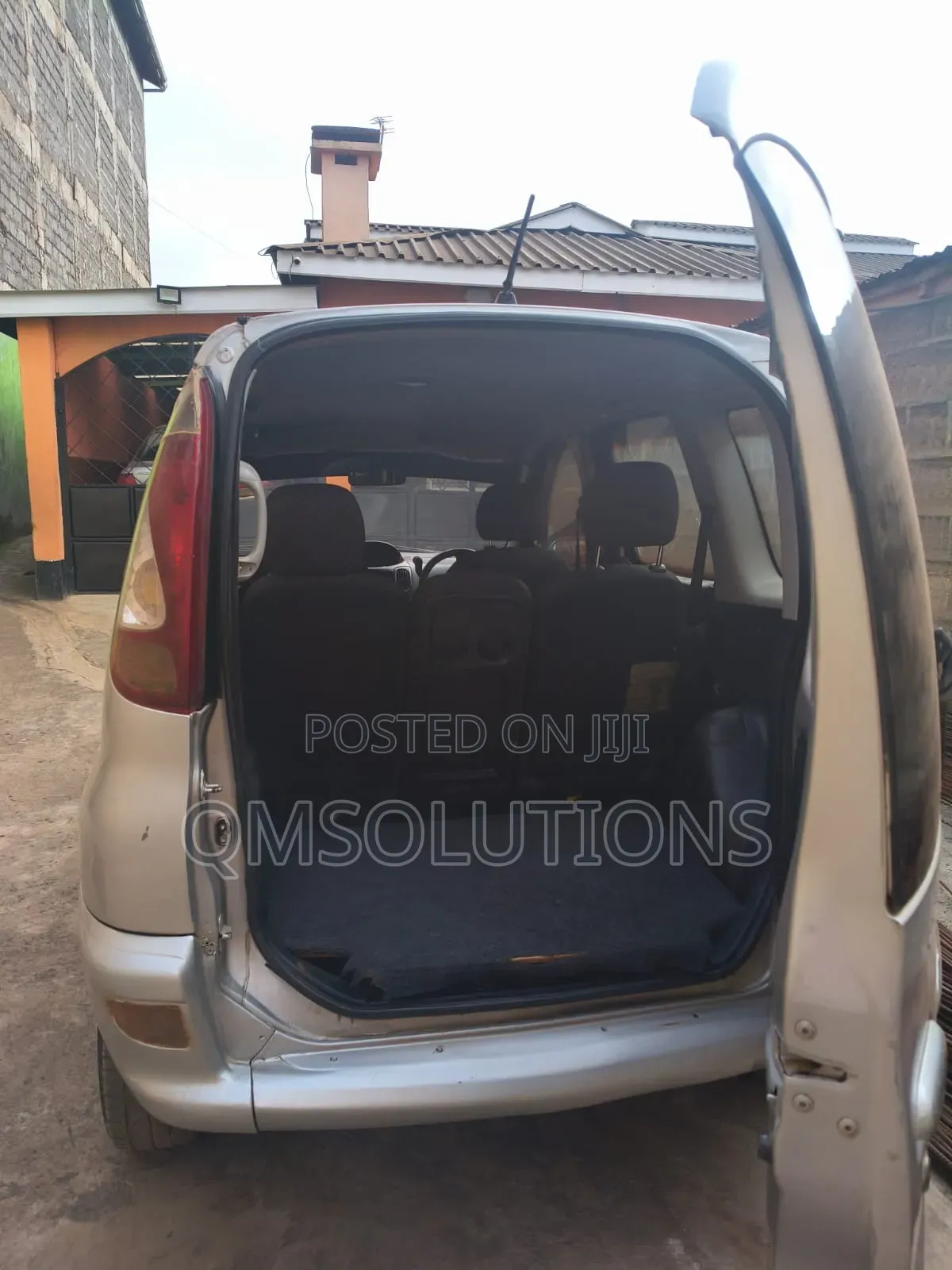 Toyota Fun Cargo 2003 Silver
