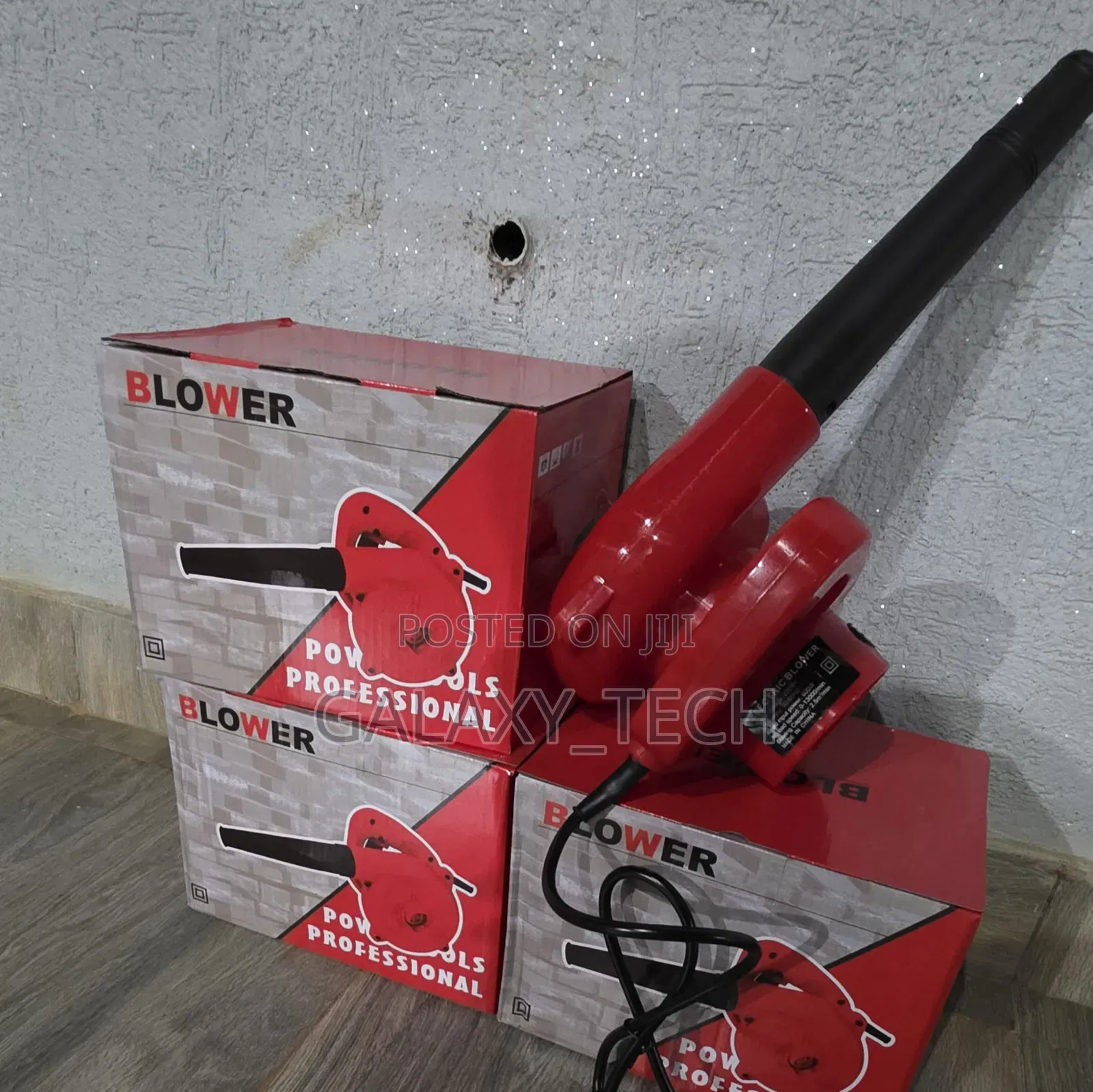 2-in-1 Electric Air Blower + Suck