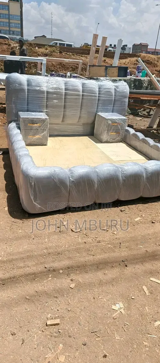 Gray Chester Bed Burble With Two Side Boxes 5by6