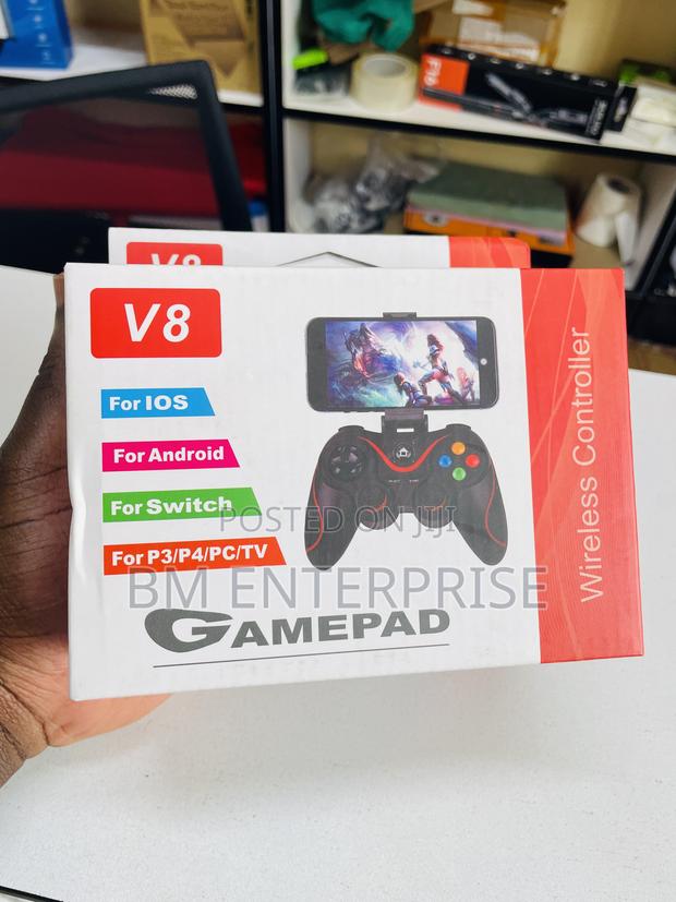 V8 Gaming Controller