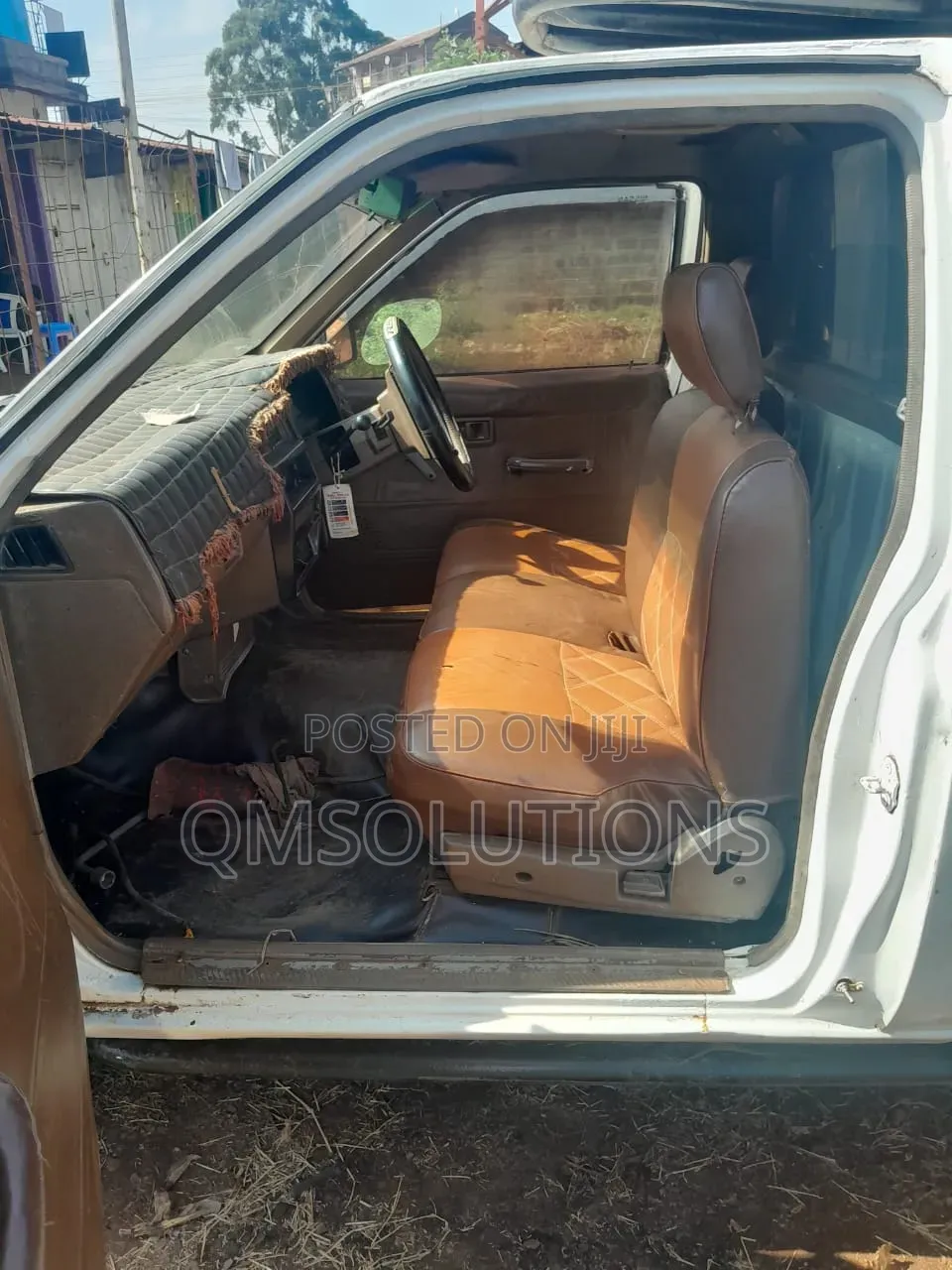 Nissan Hardbody 1995 White