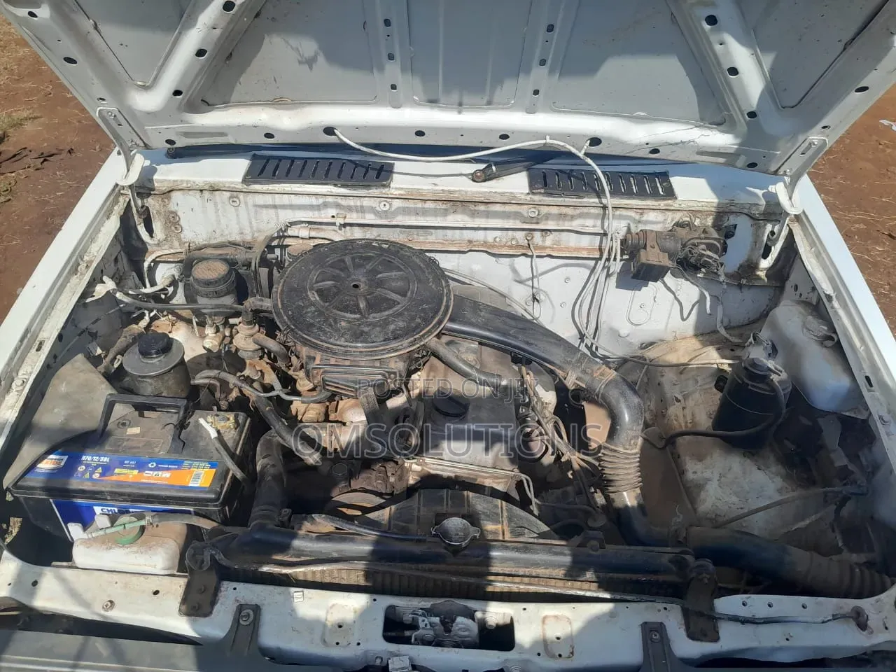 Nissan Hardbody 1995 White