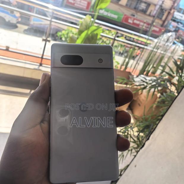 Google Pixel 7a 128 GB White - thumbnail 2