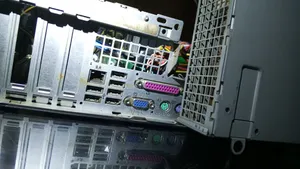 Desktop Computer HP 1GB Intel Pentium HDD+SSD 40GB