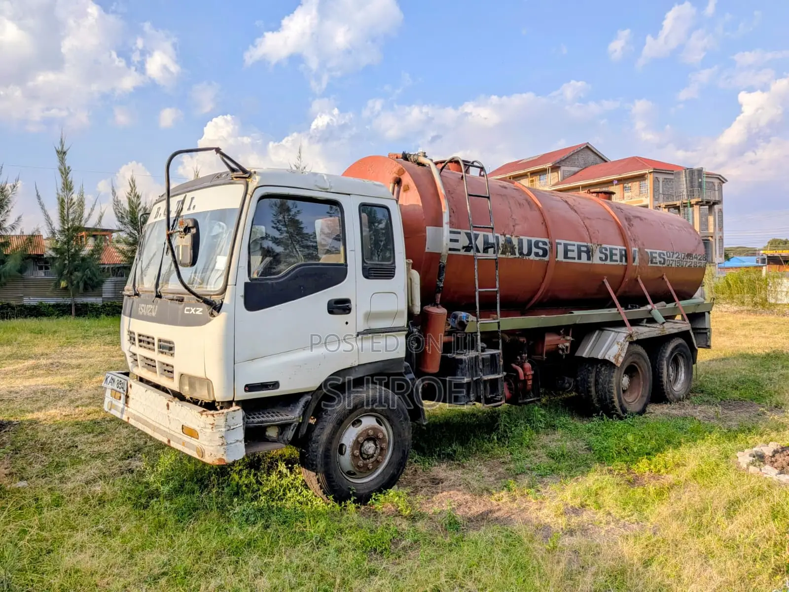 Isuzu Lorry 1999 White for Sale