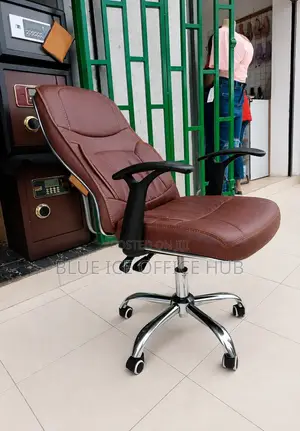 Comfort Executive Brown Leather Adjustable Swivel Chair