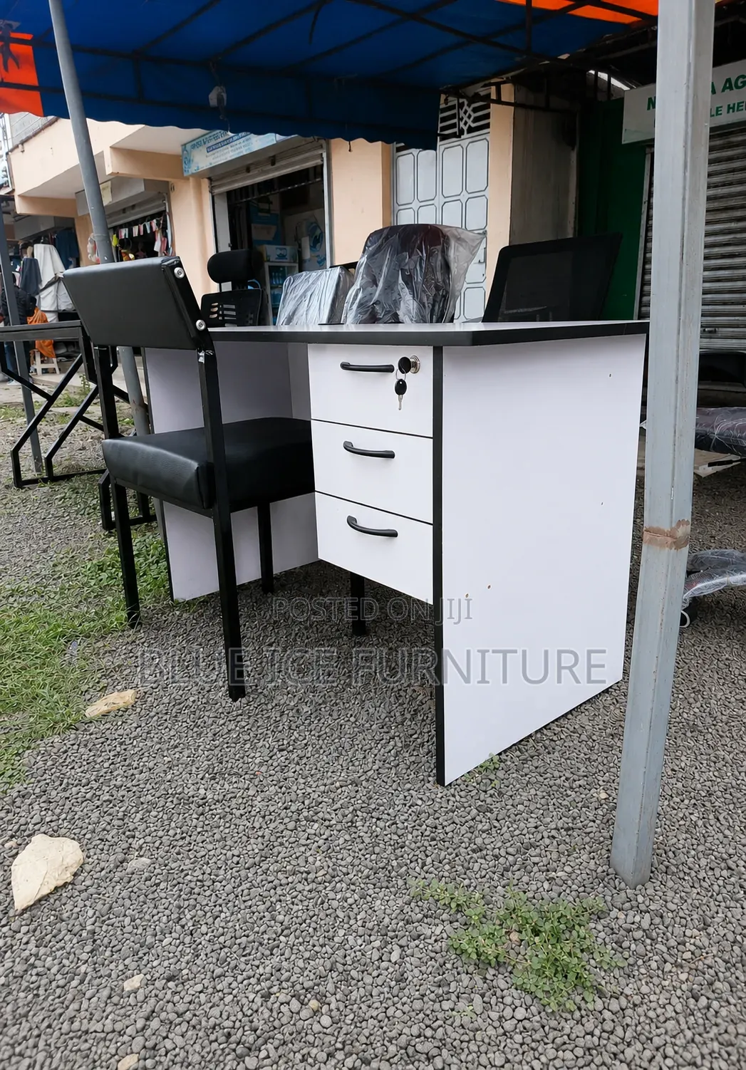 1.2m White Black Office Desk With Caterina Chair Combo