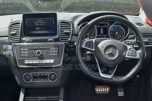 Mercedes-Benz GLE-Class 2018 Black