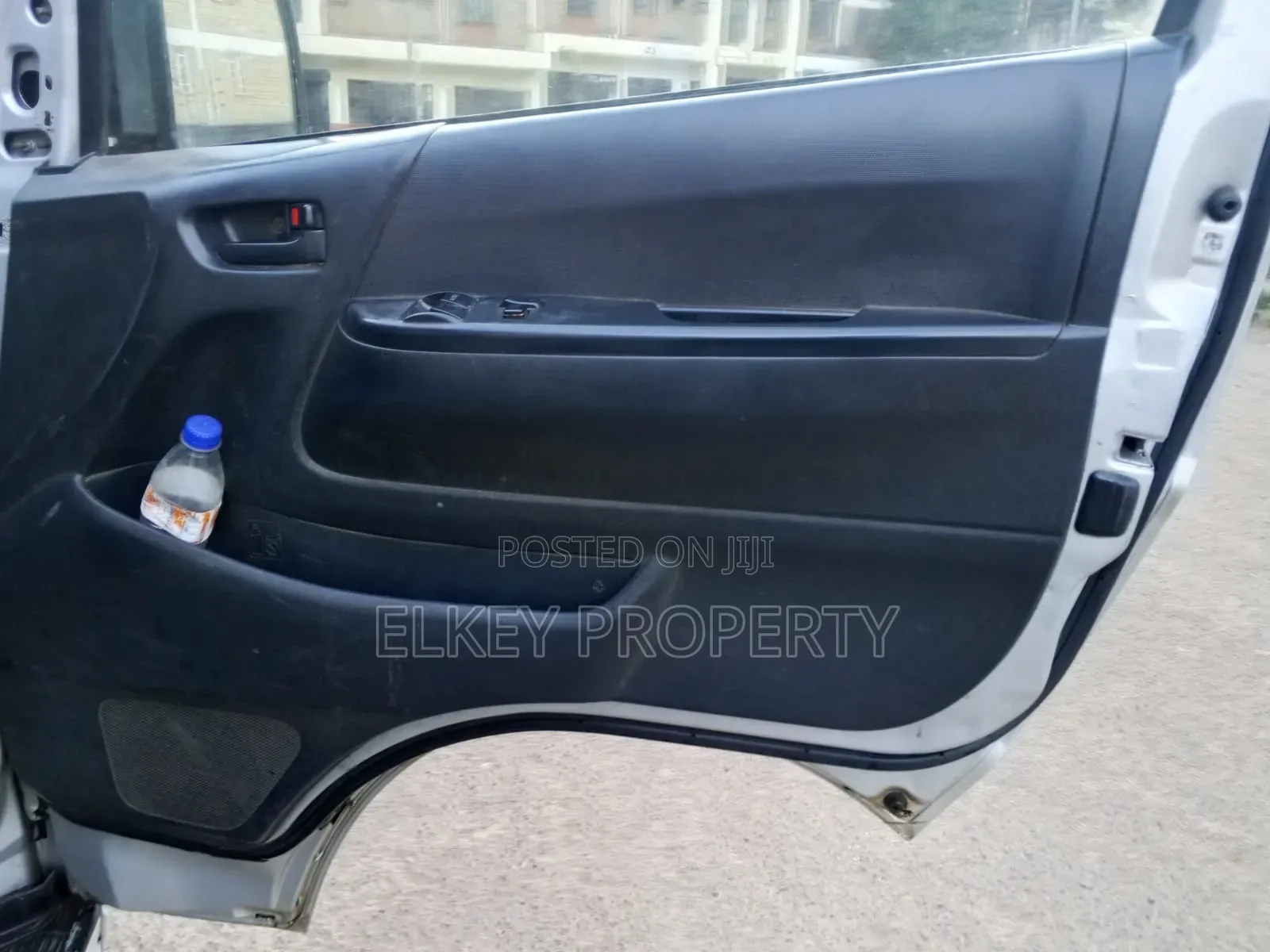 Toyota HiAce 2008 Silver