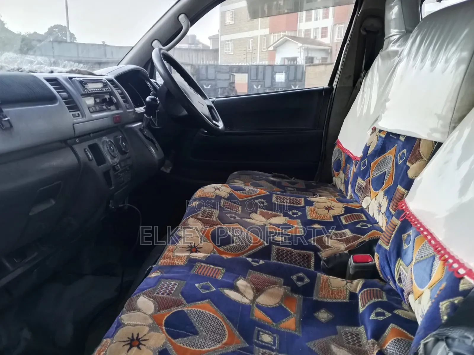 Toyota HiAce 2008 Silver