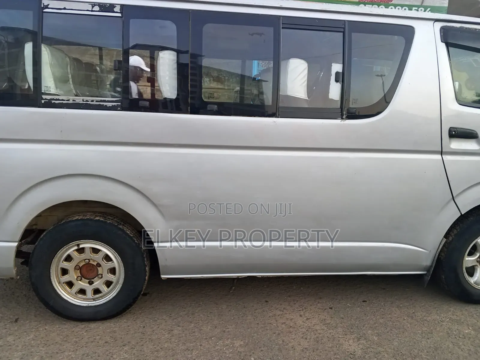 Toyota HiAce 2008 Silver