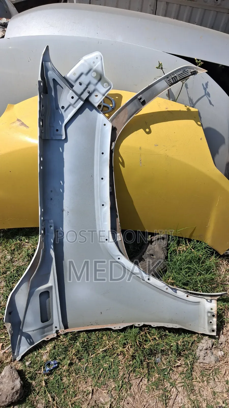 Landcruiser 300 Fender