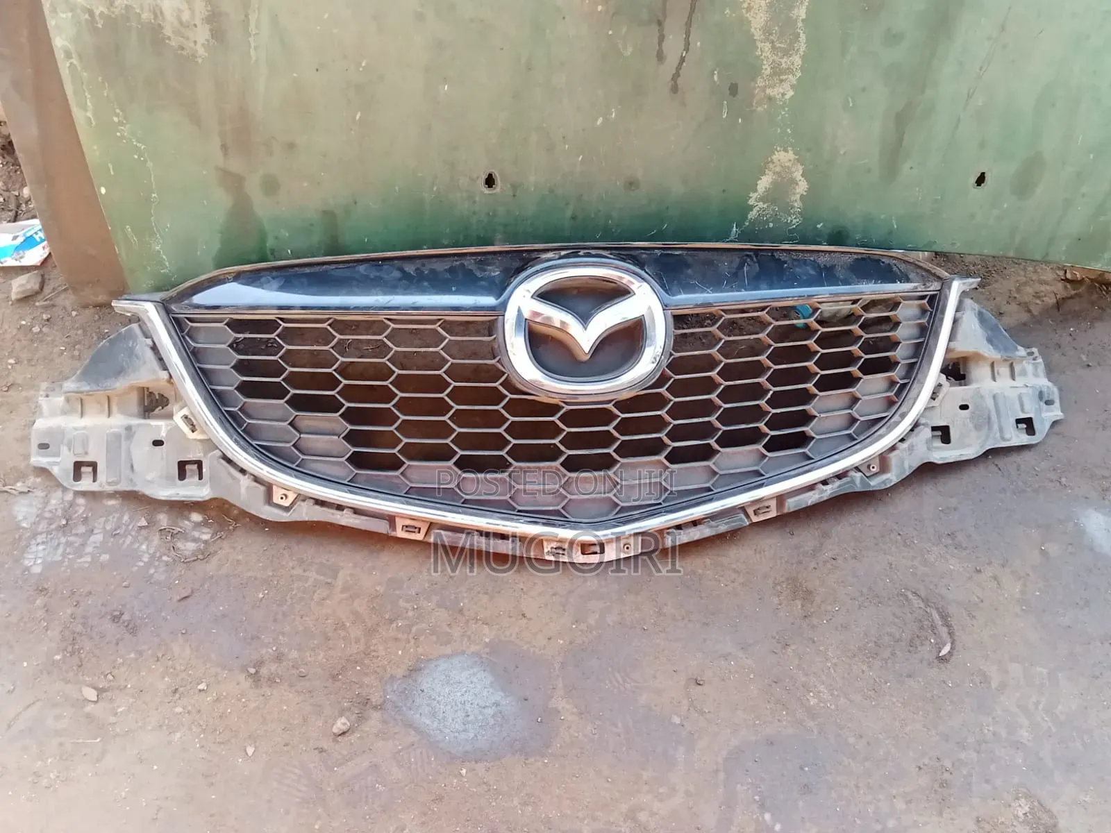 Mazda CX-5 Grille