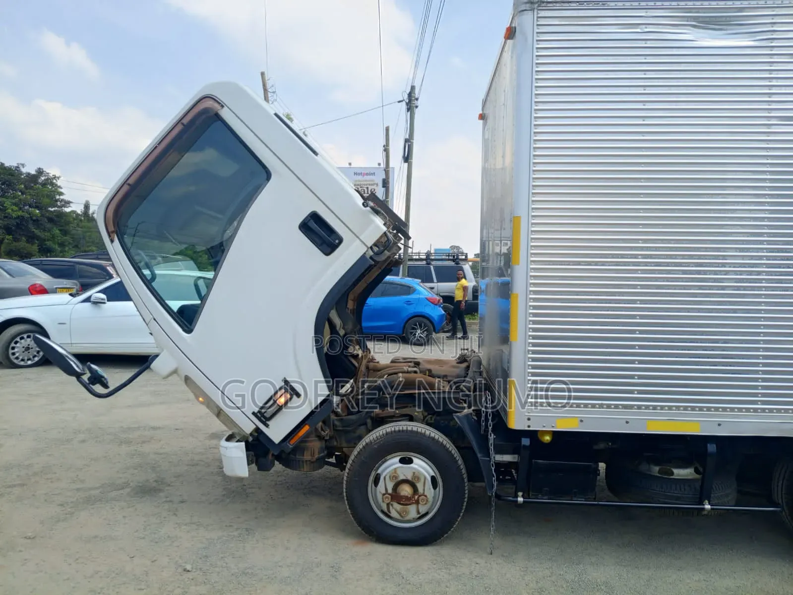 Isuzu Canter 2015 White