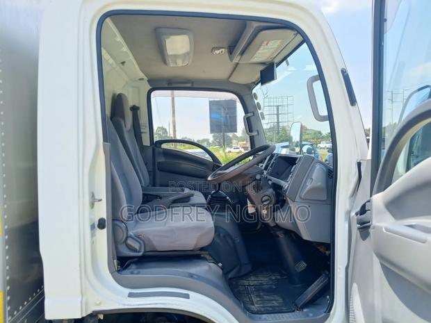 Isuzu Canter 2015 White - thumbnail 7