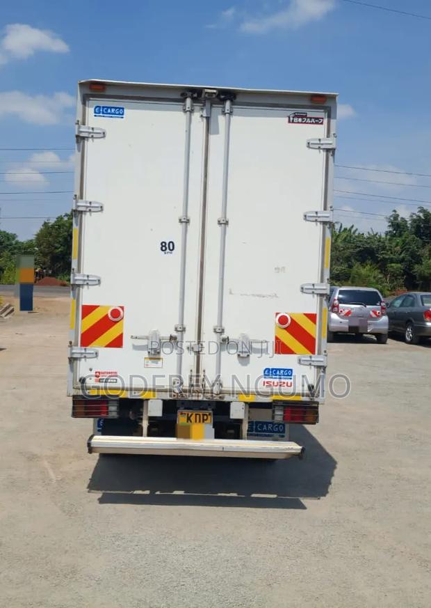Isuzu Canter 2015 White - thumbnail 9