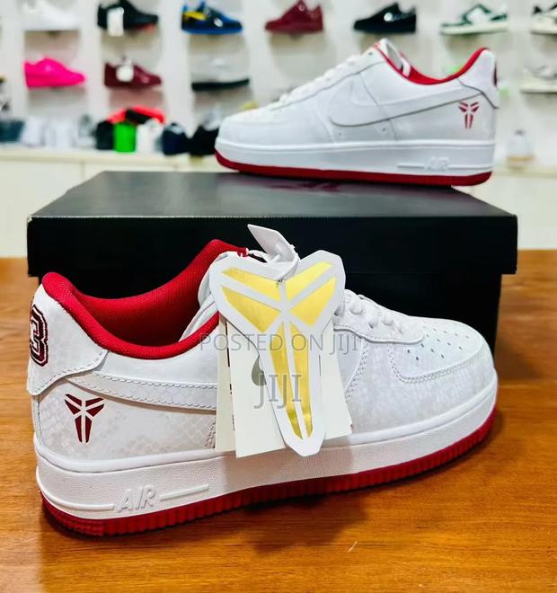 Nike Airforce 1 - thumbnail 3