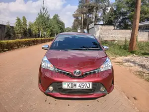 Toyota Vitz 2016 Red