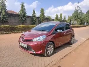 Toyota Vitz 2016 Red