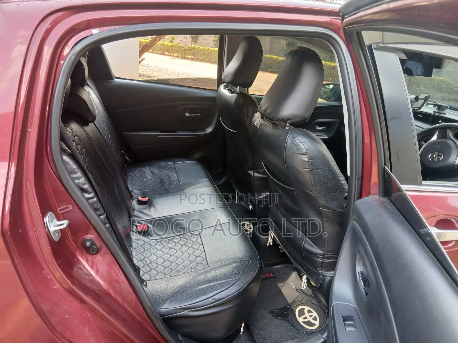 Toyota Vitz 2016 Red