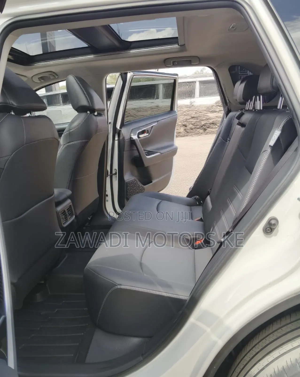 Toyota RAV4 2019 Pearl