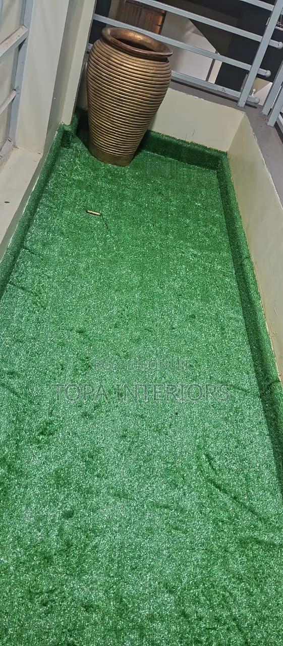 Balcony Floor Grass Carpet Installation - thumbnail 2
