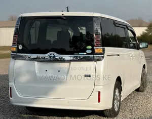Toyota Voxy 2019 White