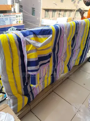 4-Piece Unbinded Duvet Set (5*6) + Bedsheet 2 Pillowcases