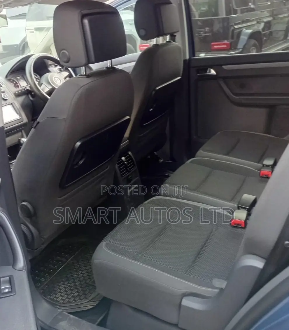 Volkswagen Touran 2014 Blue
