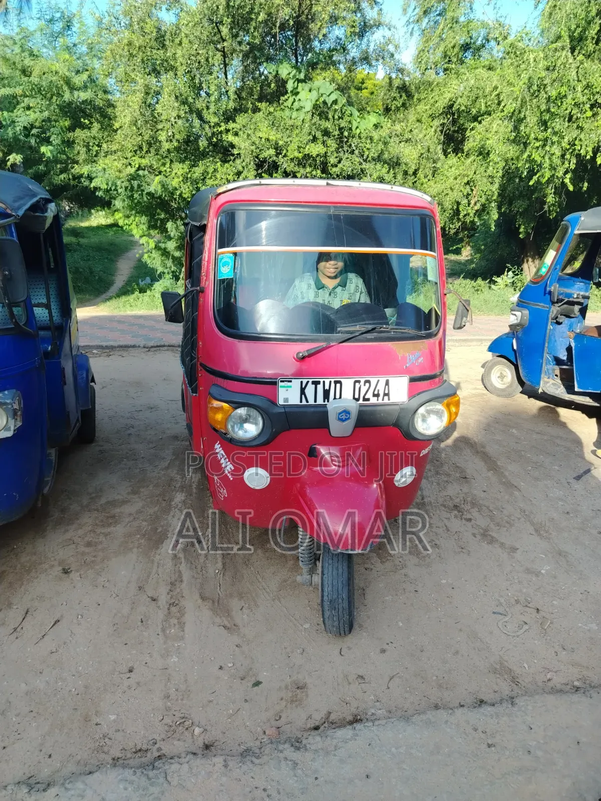 Piaggio 2024 Red