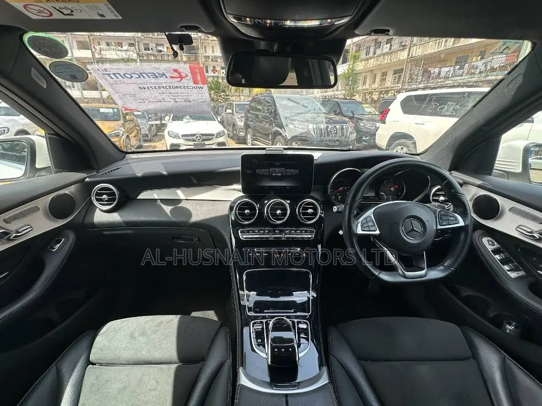 Mercedes-Benz 220 2019 Pearl