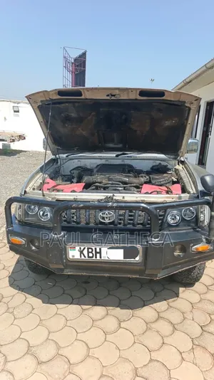 Toyota Land Cruiser Prado 2004 Silver